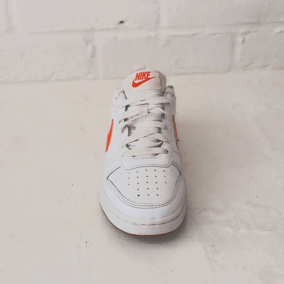 Nike Dunks Low Wite and Orange - Picture 2 of 4